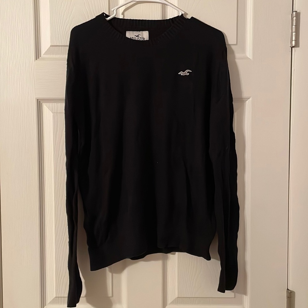 Men’s Hollister lightweight sweater